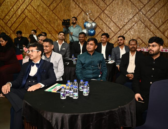 Team members at ET's Fourth Year Anniversary Celebration - Photo 1